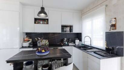 Resale - Villa -
Orihuela