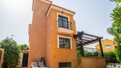 Återförsäljning - Detached villa -
Torrevieja - LOS BALCONES - LOS ALTOS