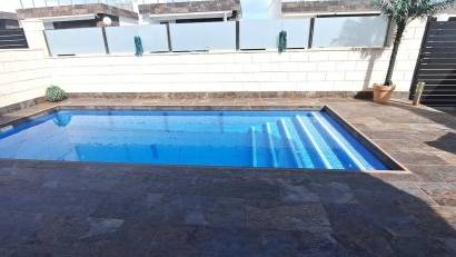 Återförsäljning - Villa -
Villamartin