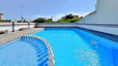 Återförsäljning - Apartment -
Orihuela Costa - La Zenia