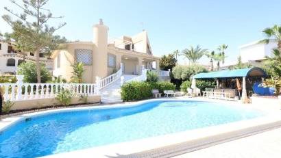 Återförsäljning - Villa -
Cabo Roig - MUY CERCA DE LA PLAYA