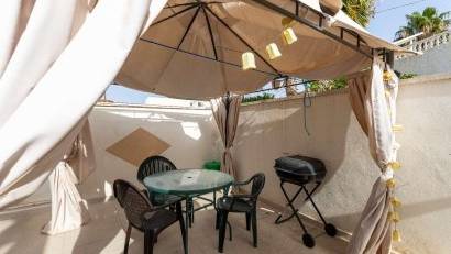 Återförsäljning - Bungalow -
Torrevieja - Torreta