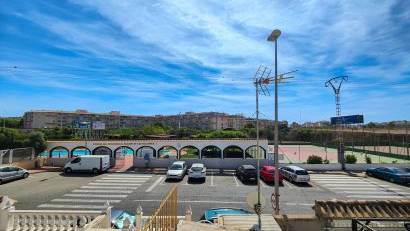 Återförsäljning - Bungalow -
Torrevieja