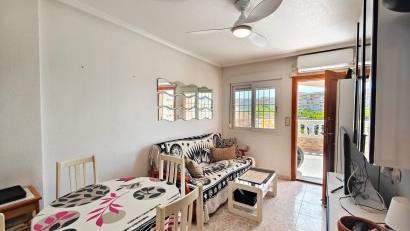 Återförsäljning - Bungalow -
Torrevieja