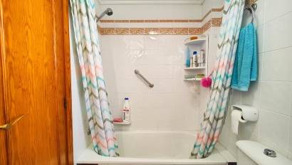 Återförsäljning - Bungalow -
Torrevieja