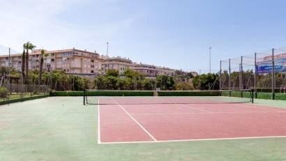 Återförsäljning - Bungalow -
Torrevieja