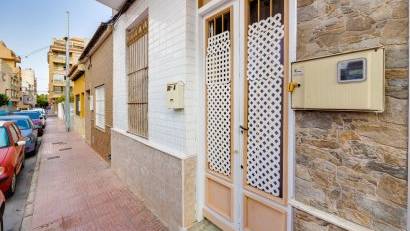 Resale - Apartment -
Torrevieja