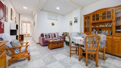 Resale - Apartment -
Torrevieja