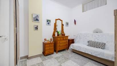 Resale - Apartment -
Torrevieja