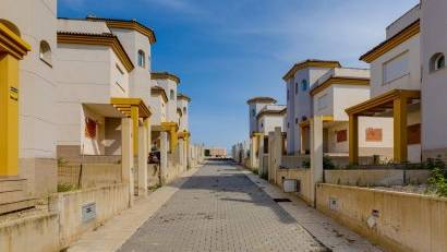 Nyproduktion - Villa -
San Fulgencio - El Oasis