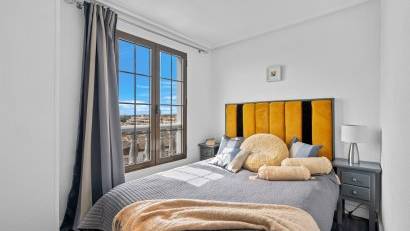 Reventa - Apartment -
Punta Prima