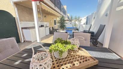 Reventa - Villa -
Villamartin - Villamartín