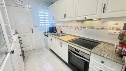 Reventa - Villa -
Villamartin - Villamartín