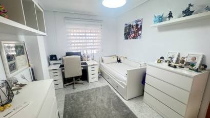 Reventa - Villa -
Villamartin - Villamartín