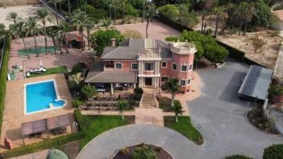 Reventa - Villa -
Elche