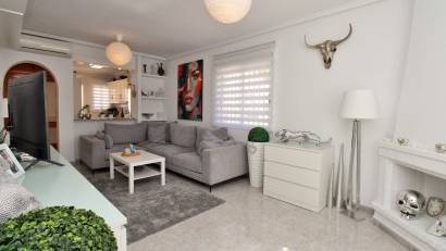 Resale - Villa -
Villamartin - Villamartín