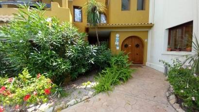 Resale - Apartment -
Punta Prima