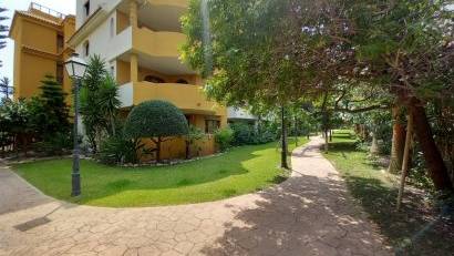 Resale - Apartment -
Punta Prima