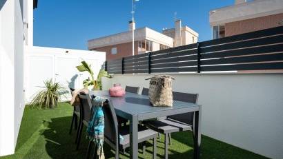 Nyproduktion - Quad House -
Gran Alacant