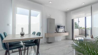 Resale - Apartment -
Los Altos