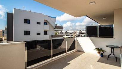 Resale - Apartment -
Los Altos
