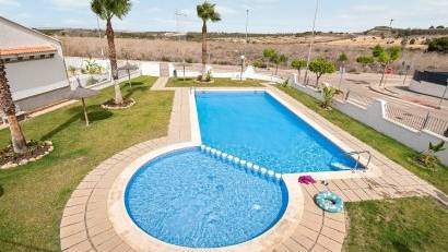 Återförsäljning - Radhus -
San Miguel - San Miguel de Salinas