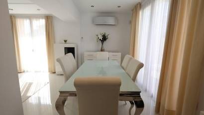 Återförsäljning - Villa -
Cabo Roig - Costa blanca