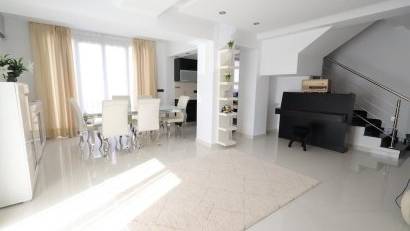 Återförsäljning - Villa -
Cabo Roig - Costa blanca