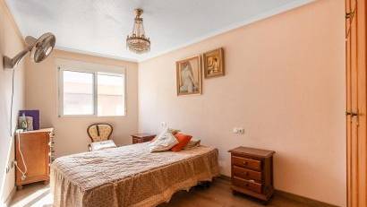 Resale - Apartment -
Torrevieja - Estacion de autobuses