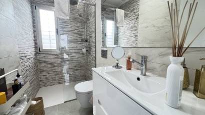 Resale - Villa -
Villamartin - Villamartín