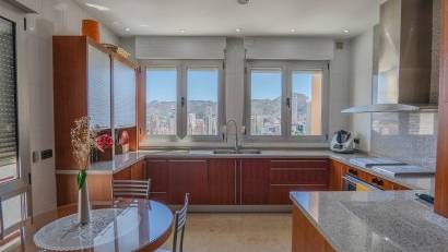 Resale - Apartment -
Benidorm