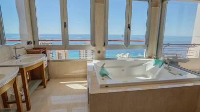 Resale - Apartment -
Benidorm