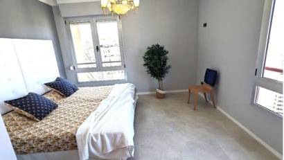 Resale - Apartment -
Benidorm