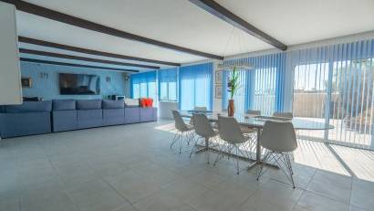 Resale - Finca -
Los Montesinos