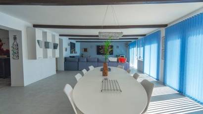 Resale - Finca -
Los Montesinos