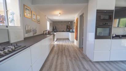 Resale - Finca -
Los Montesinos