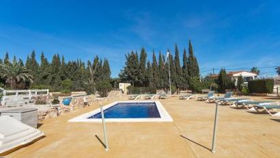 Resale - Finca -
Los Montesinos