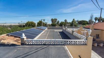 Resale - Finca -
Los Montesinos