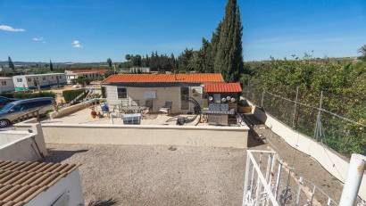 Resale - Finca -
Los Montesinos