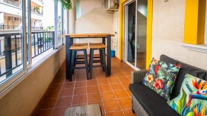 Återförsäljning - Apartment -
Orihuela Costa - Punta Prima