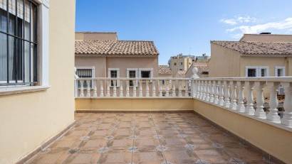 Resale - Villa -
Guardamar del Segura