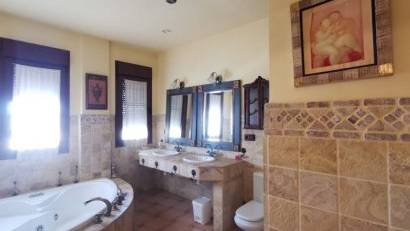 Återförsäljning - Villa -
Orihuela