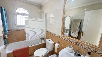 Resale - Quad House -
Villamartin - Villamartín