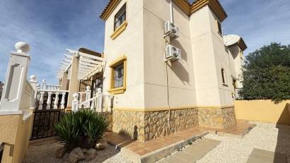Resale - Quad House -
Villamartin - Villamartín