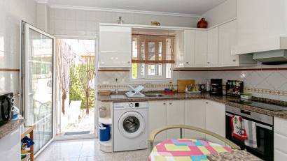 Resale - Apartment -
Playa Flamenca