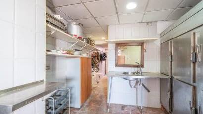 Återförsäljning - Commercial Unit -
Torrevieja - Los Altos