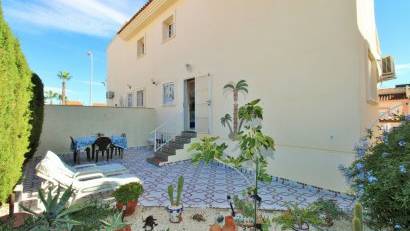 Resale - Apartment -
Playa Flamenca