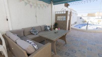 Återförsäljning - Detached villa -
Torrevieja - San luis