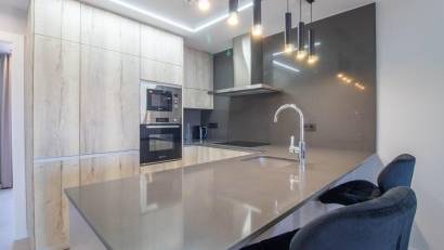 Återförsäljning - Apartment -
Orihuela Costa - Punta Prima