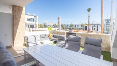 Återförsäljning - Apartment -
Orihuela Costa - Punta Prima